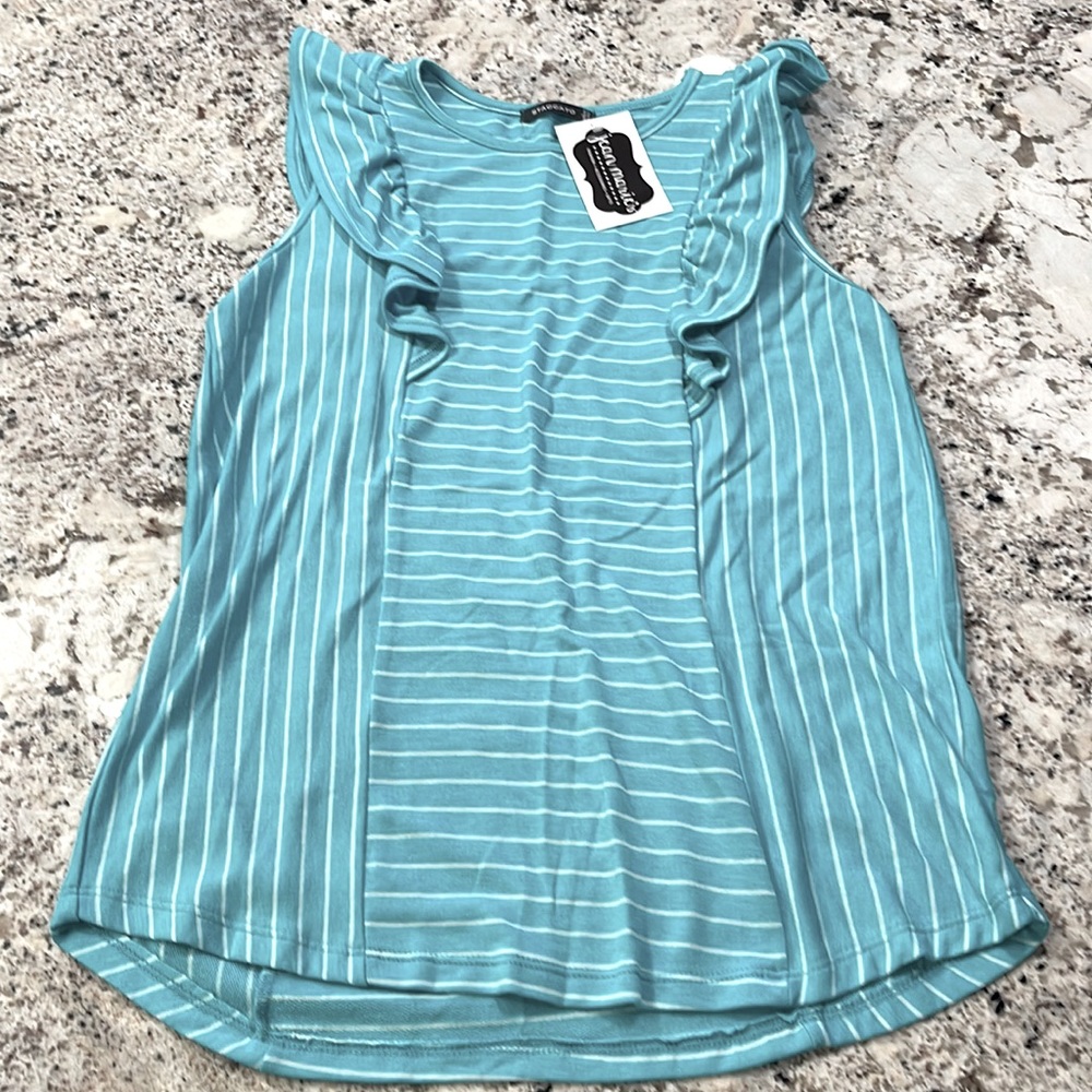 Women’s sleeveless top